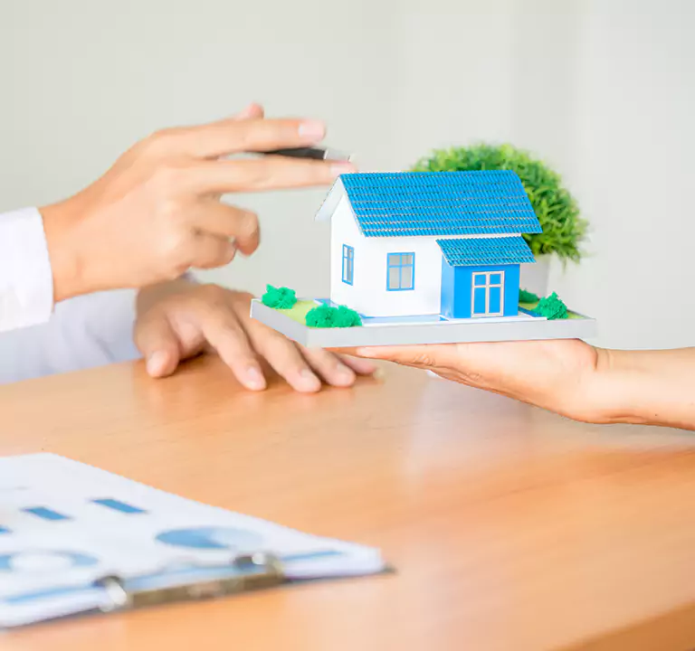 Why Choose Us to Sell a House with a Reverse Mortgage in Long Beach, NY?